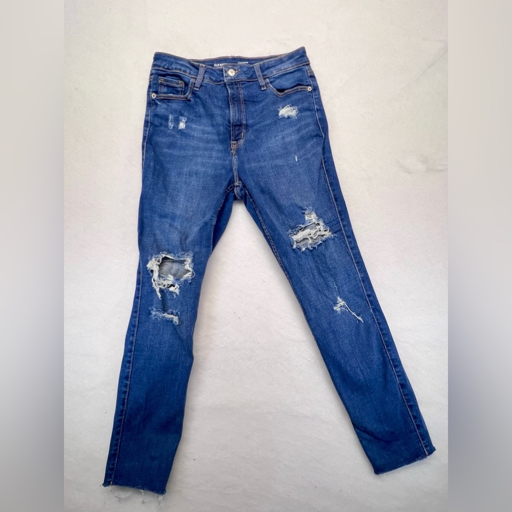 Old Navy Rockstar Extra High Rise Super Skinny‎ Distressed Jeans Size 10